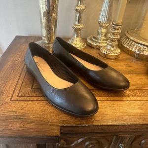 Ecco leather flats